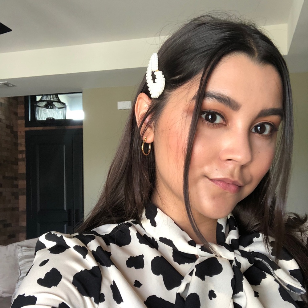 Meet your Posher, Adriana